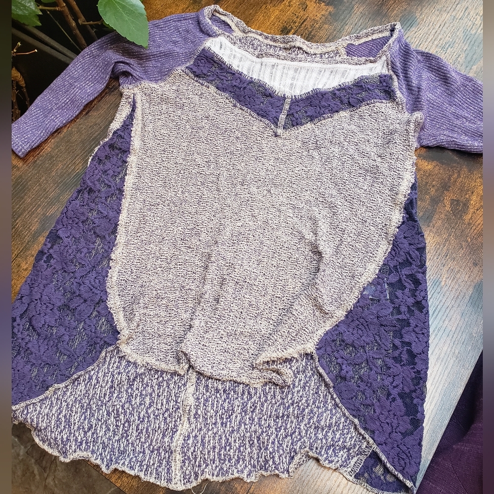 NWOT Free People Small baseball tee, lace, high low, exposed seams, rela…